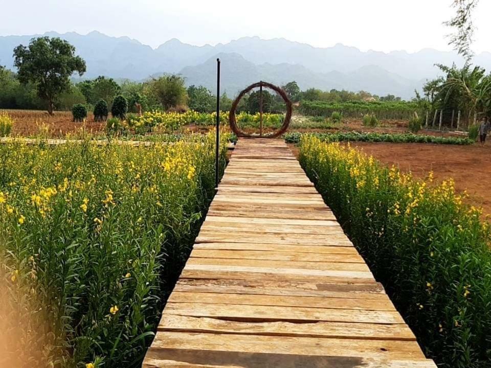 Blue Mountain Resort Sai Yok Exterior photo